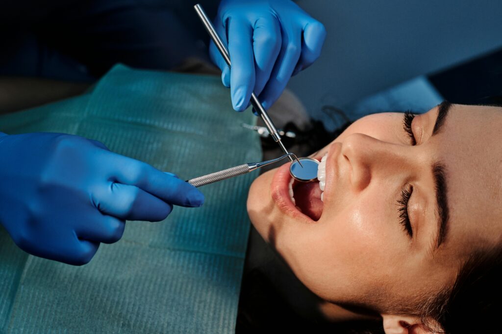 dental clinics in tenerife - blue