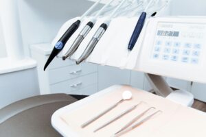 dental clinics in tenerife - instruments