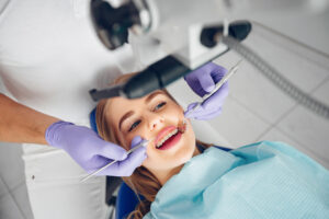 dentistas en tenerife - mujer cenital