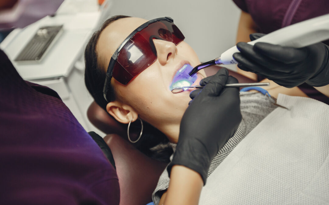 blanqueamiento-dental-en-tenerife-gafas