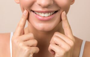 Healthy smile close-up at Tenerife dental clinic focused on preventive oral care